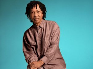 Um dos maiores nomes da música brasileira, Djavan comemora cinco décadas